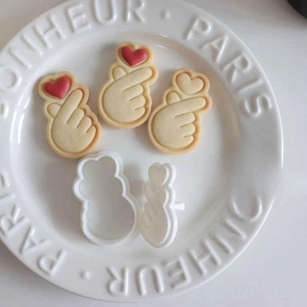 قوالب تقطيع البسكويت على شكل إ - مراجعة Baking Kitchen Diy وسعره