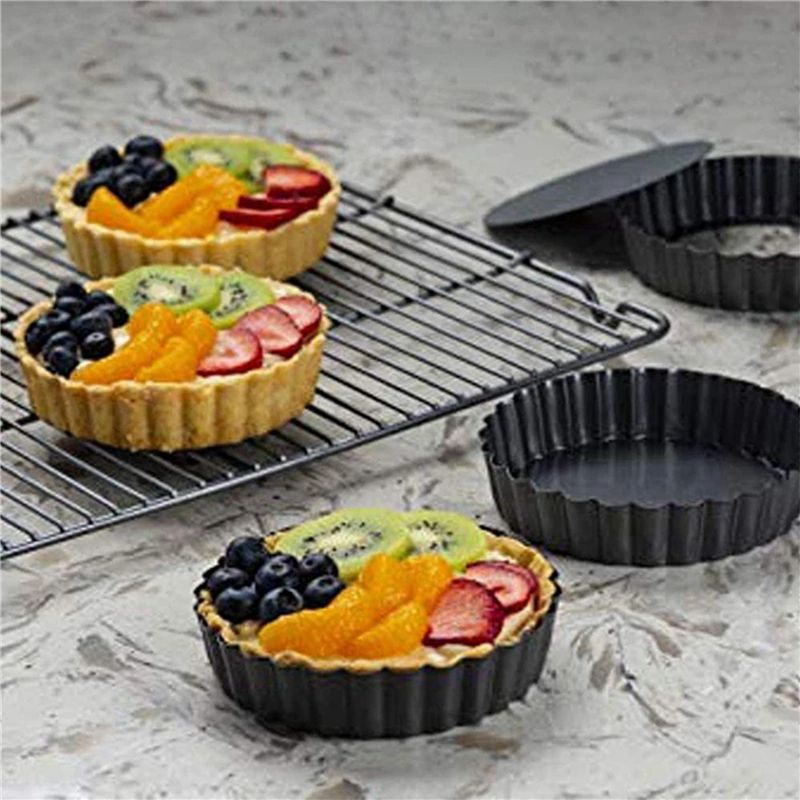 مجموعة من 18 قطعة قوالب صغيرة  - مراجعة Tart Pan Loose وسعره