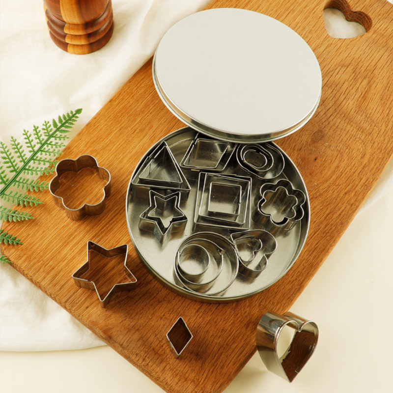 12/30 قطعة من قواطع البسكويت ا - مراجعة Baking Kitchen Set وسعره