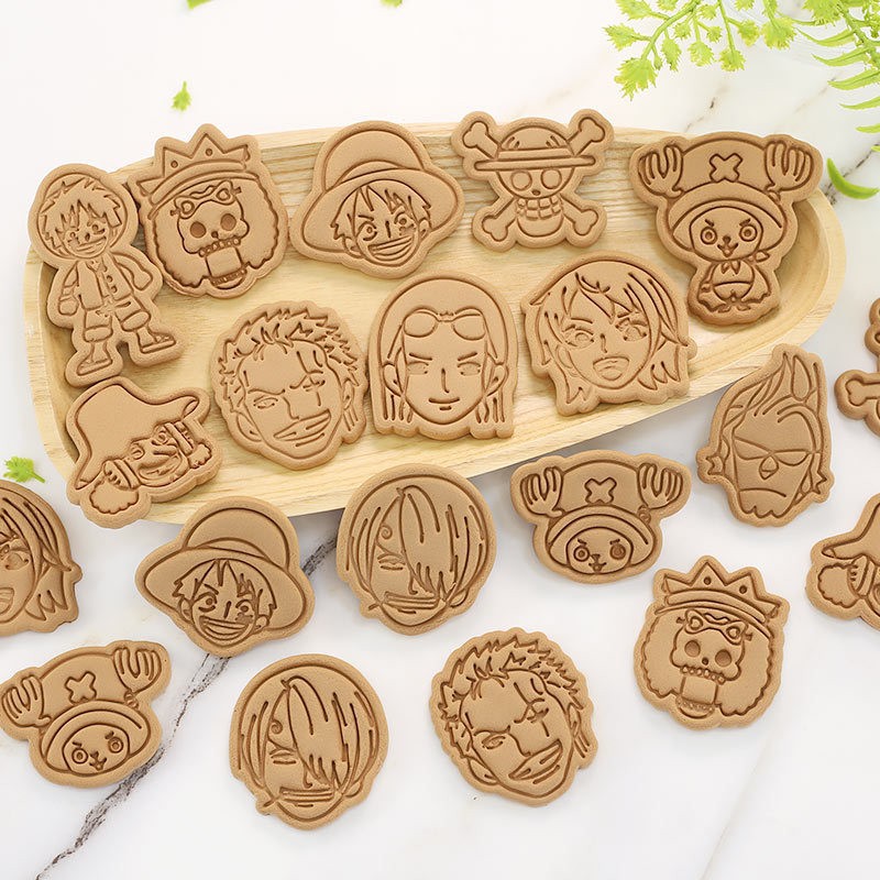 قالب طهي وتشكيل على شكل شخصيات - مراجعة Baking Kitchen Diy وسعره